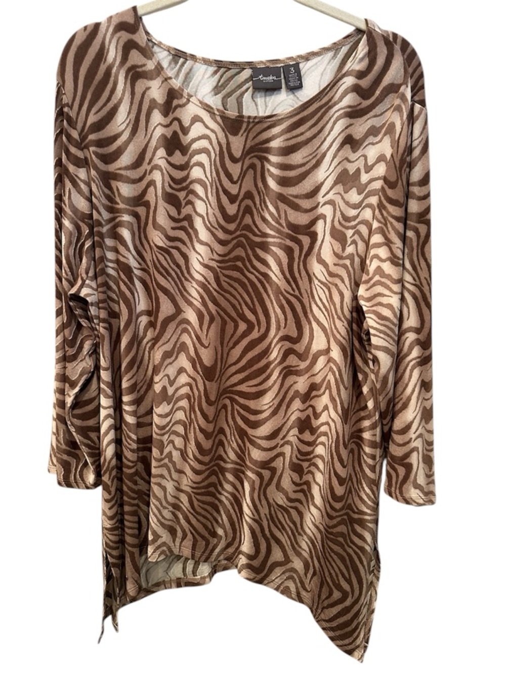 Traveler’s Chico’s Animal Print 3/4 Sleeve Tunic Top Non Wrinkle Stretch Sz 3 XL